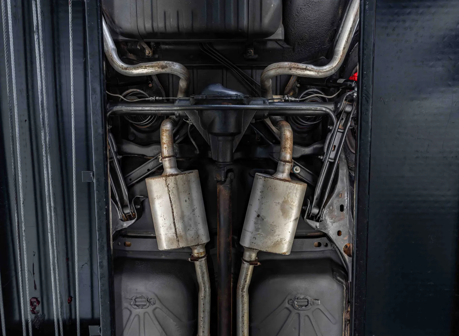 23_1984-Oldsmobile-Hurst Olds-Silver and Black-453022-82.jpg